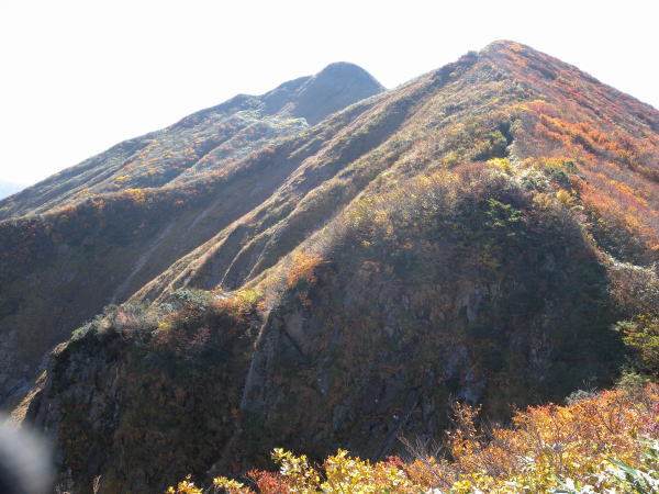 祝瓶山(いわいがめやま)(標高1417m)